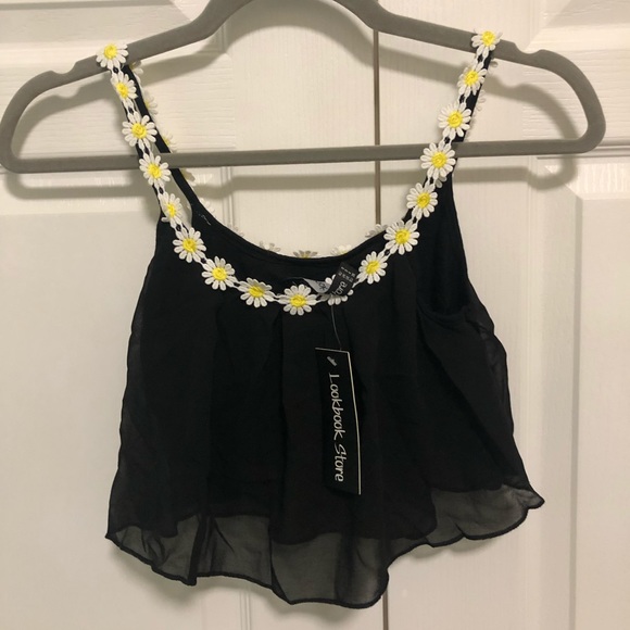 NWT BUNDLE 2 LookBook Store Crop Tops - Picture 2 of 2
